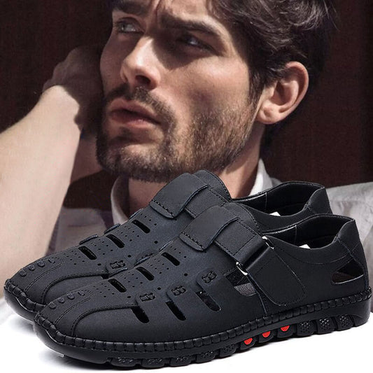 Modische Sandalen aus hohlem Leder